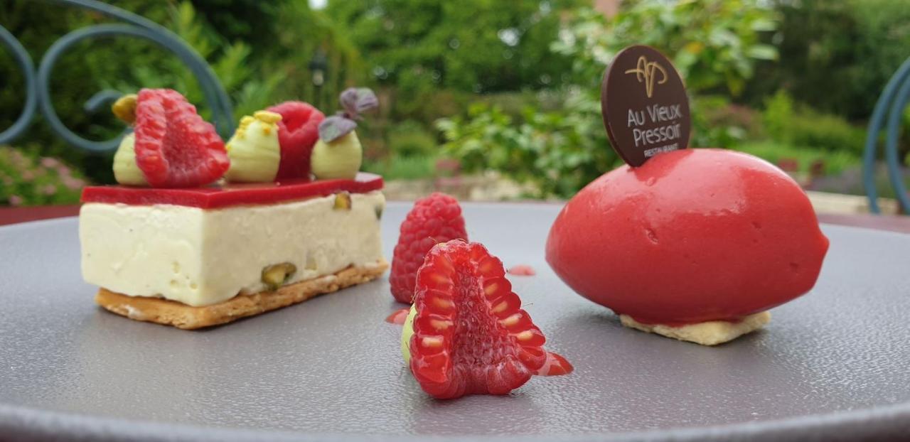 Auberge Du Lac, Sure Hotel Collection By Best Western Mesnil-Saint-Pere Luaran gambar