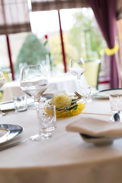 Auberge Du Lac, Sure Hotel Collection By Best Western Mesnil-Saint-Pere Luaran gambar